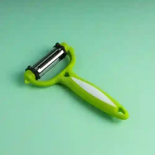 Royalford Multi-Functional 3-in-1 Peeler