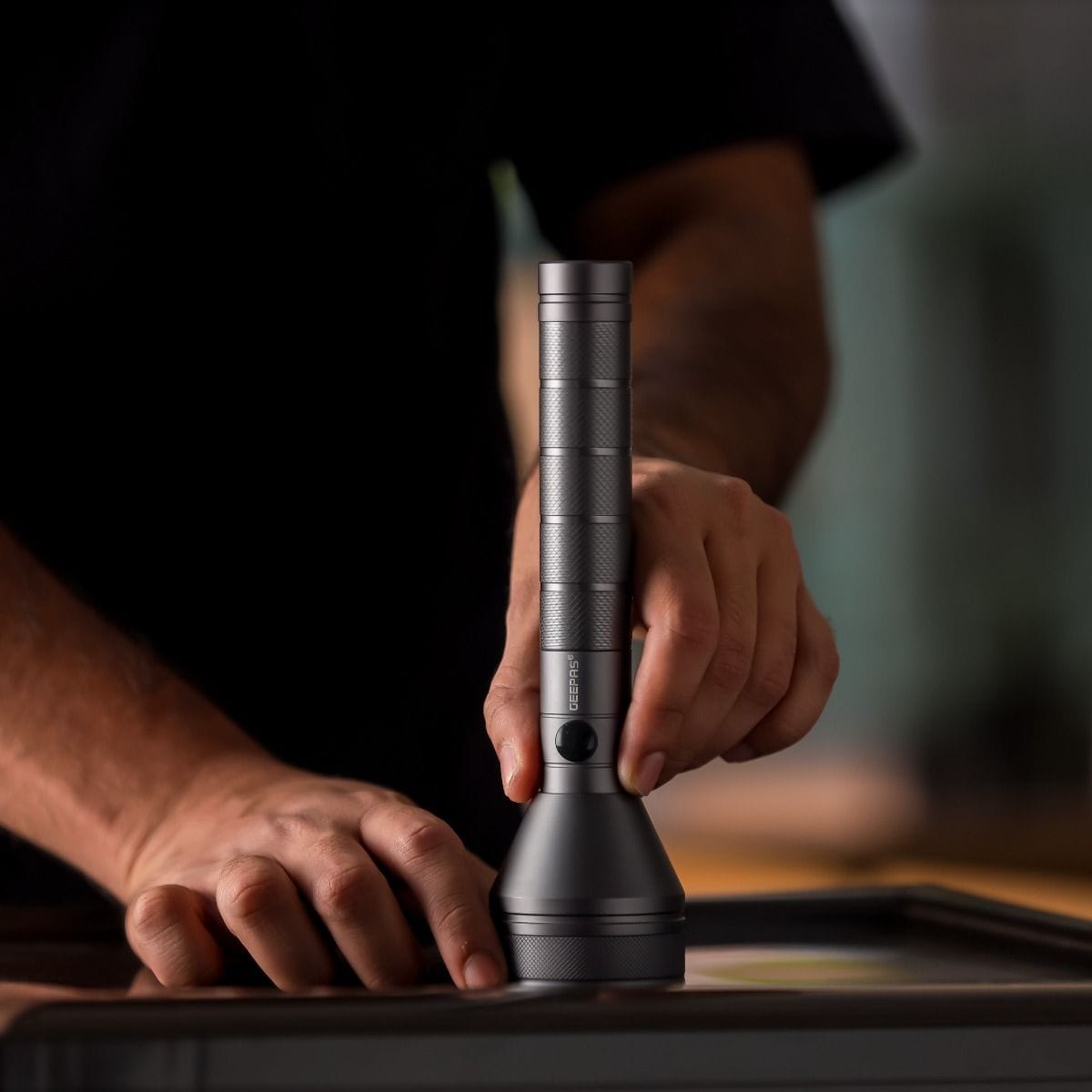 Led Flashlight/Xpg-2 Led/3000Mah 1x32