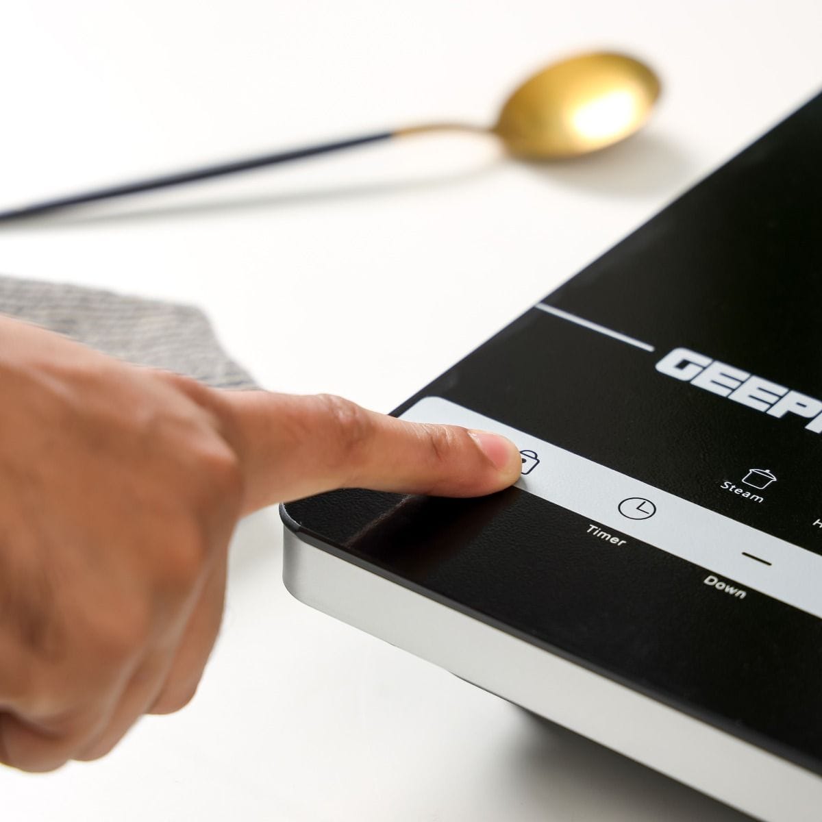 Digital Infrared Cooker/Touch/2000W 1x6