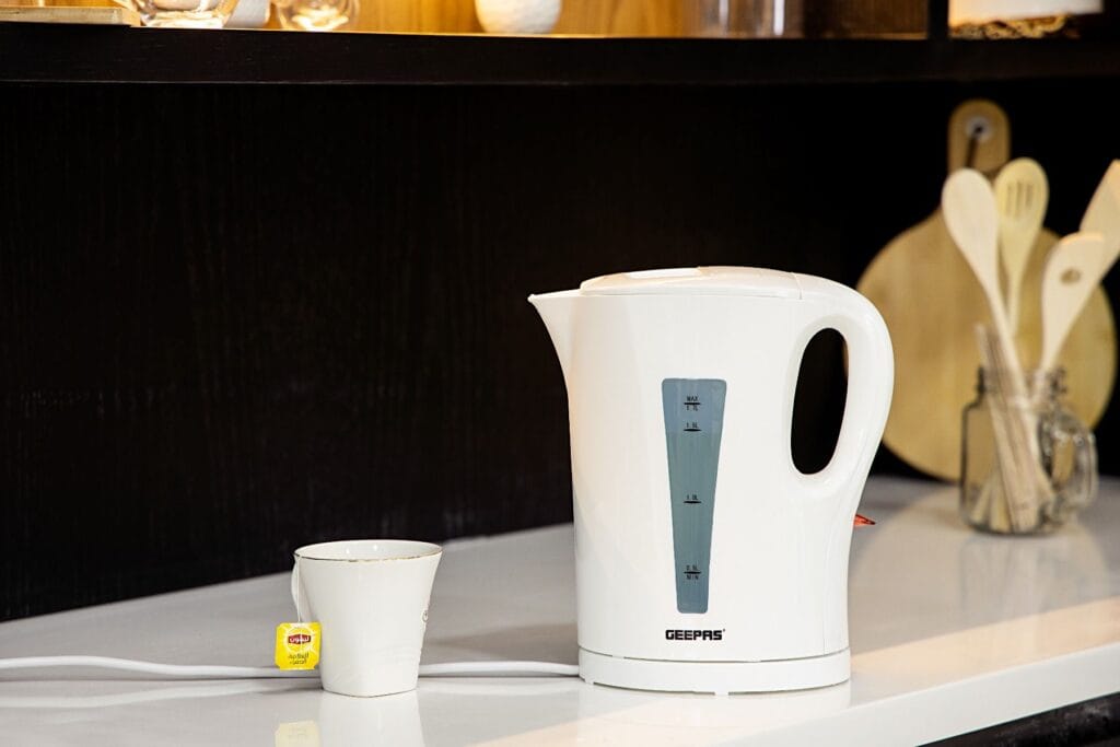 MI ELECTRIC KETTLE 2 UK