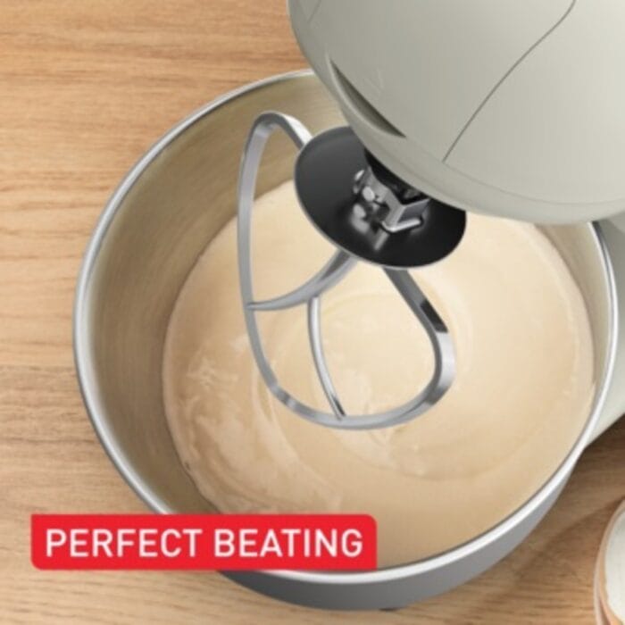 MOULINEX BAKE ESSENTIAL KITCHEN MACHINE, 800W, 4.8 LTR CAPACITY, 3 PASTRY ATTACHMENTS. 6 SPEEDS + PULSE