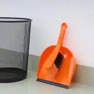 Royalford Plastic Dust Pan