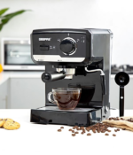 Geepas GCM41507 Cappuccino Maker